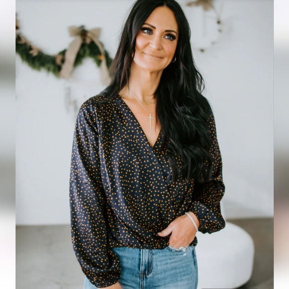 Hem & Thread Tops - Hem & Thread Surplice polka dot satin top, banded waist blue small, Boutique